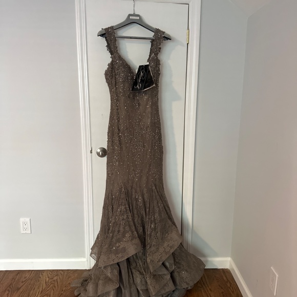 Mother of the bride dress - Picture 2 of 8
